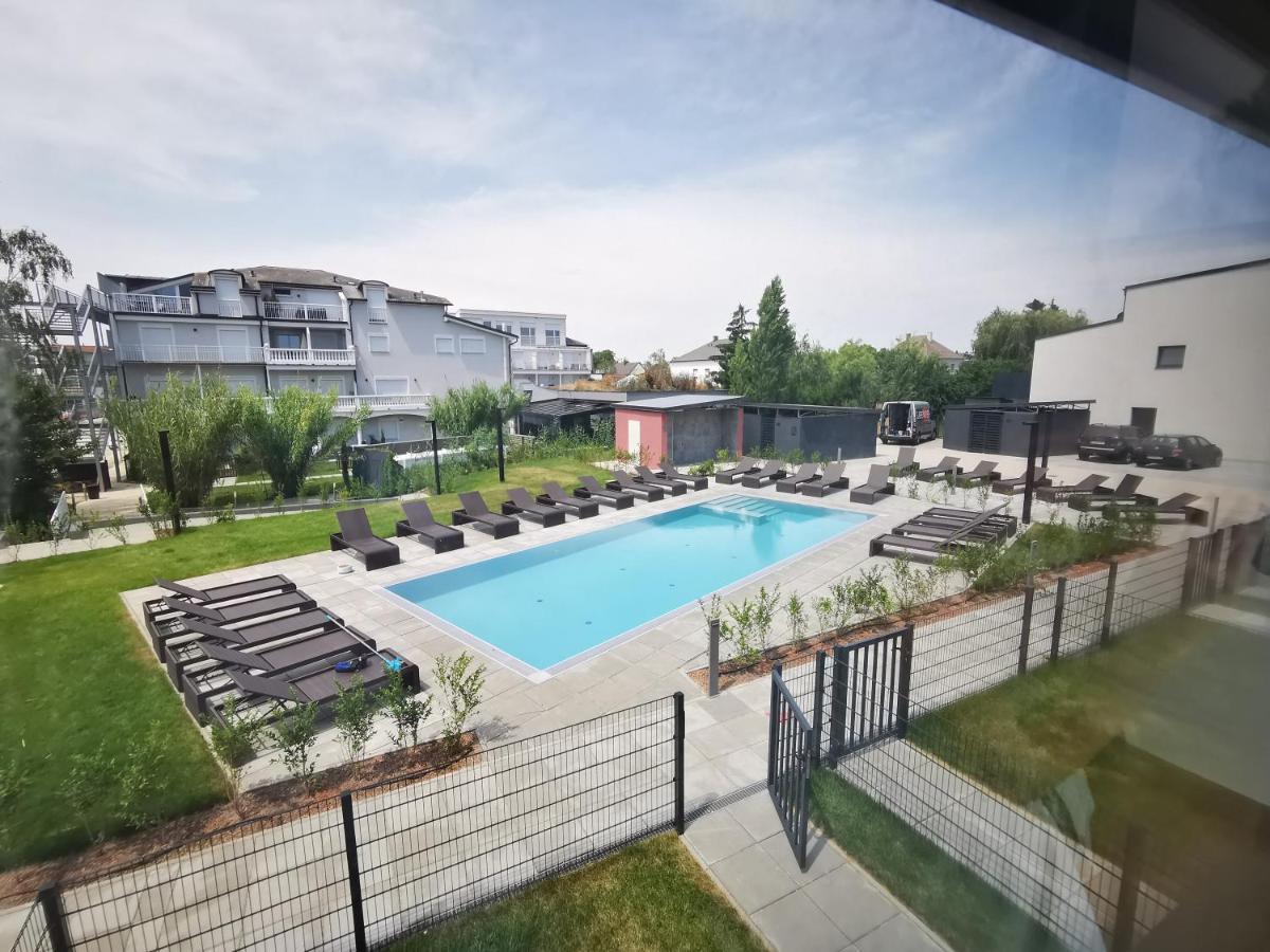 Spa Residenz Neusiedl Appartments نيوسيدل آم سي المظهر الخارجي الصورة